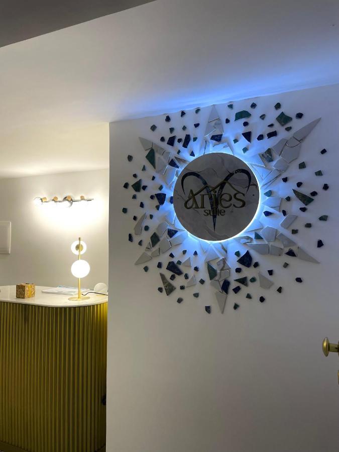 Aries Suite Помпеи Экстерьер фото